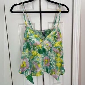 Floral tank, size L.